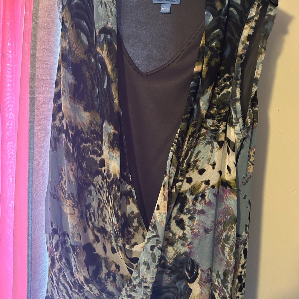 Floral Sleeveless Blouse-Vera Wang
